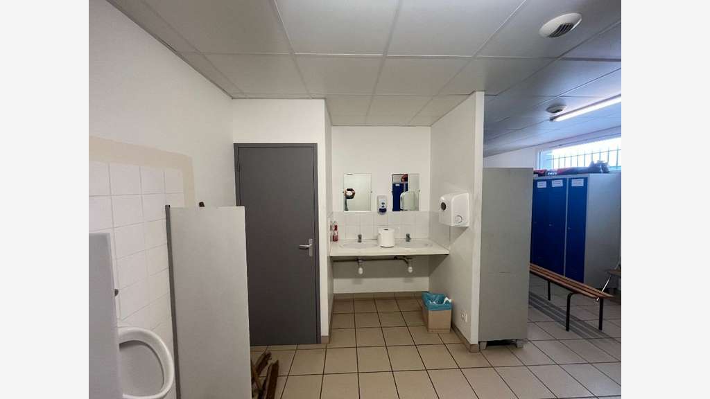 LOCAL D'ACTIVITE 650 M² - VALENCE