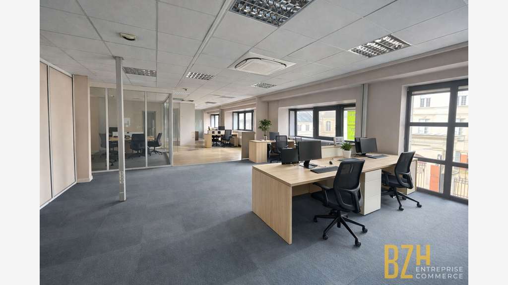 A vendre local commercial 537m² centre de Vannes