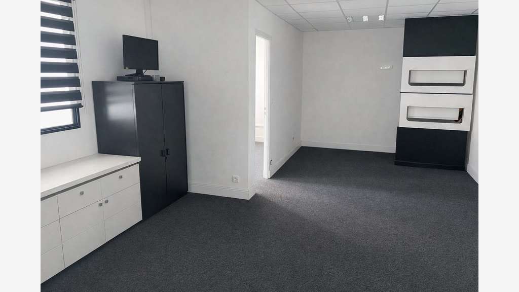 Local commercial de 186m² à vendre à Vannes