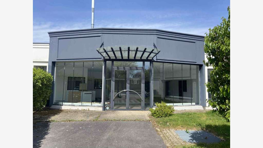 Local commercial de 186m² à vendre à Vannes