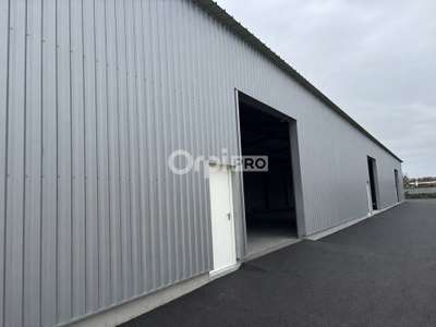 Local d'activité de 690m² à vendre à Vedène