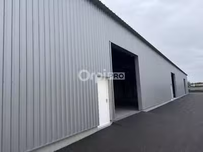 Local d'activité de 690m² à vendre à Vedène