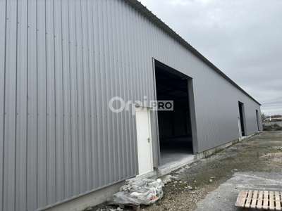 Local d'activité de 690m² à vendre à Vedène