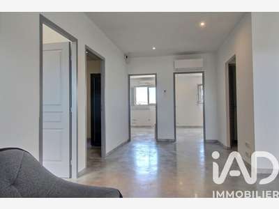 Vente local commercial 153m² à Vedène