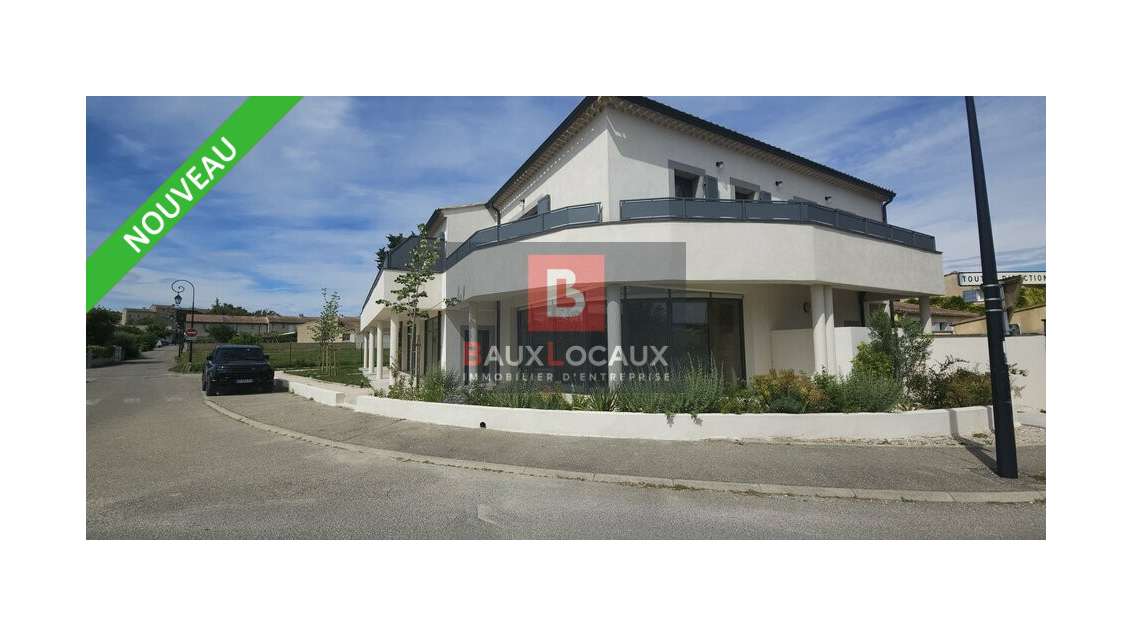 Local commercial neuf 60m² à vendre à Velleron 