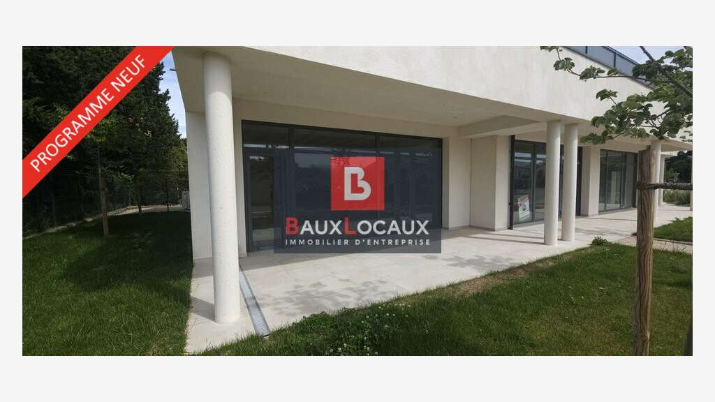 Local commercial 40m² à vendre à Velleron