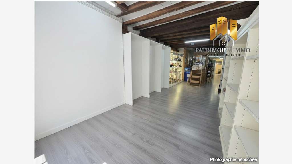 Local commercial de 184m² – Vendôme hypercentre –