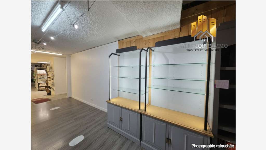 Local commercial de 184m² – Vendôme hypercentre –