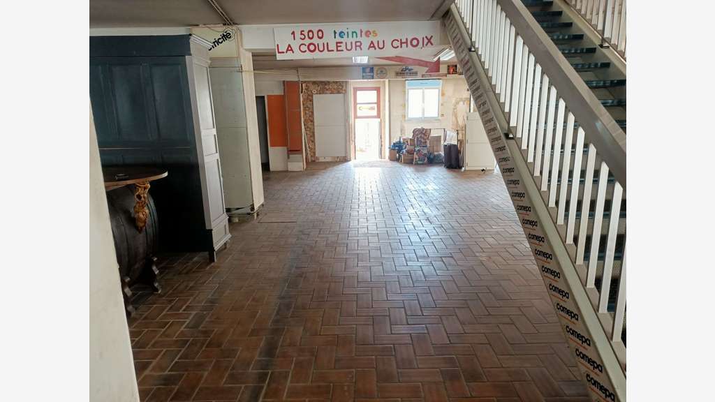 Vente local commercial 150m² à 20mn de Périgueux