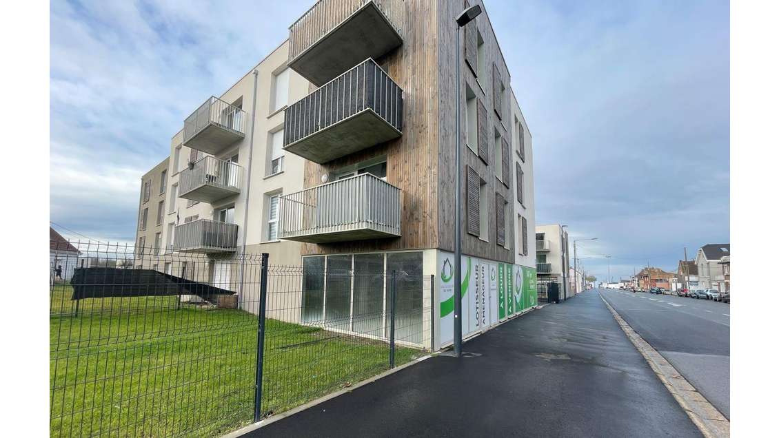 Vente local 145m² très bonne visibilité Vermelles
