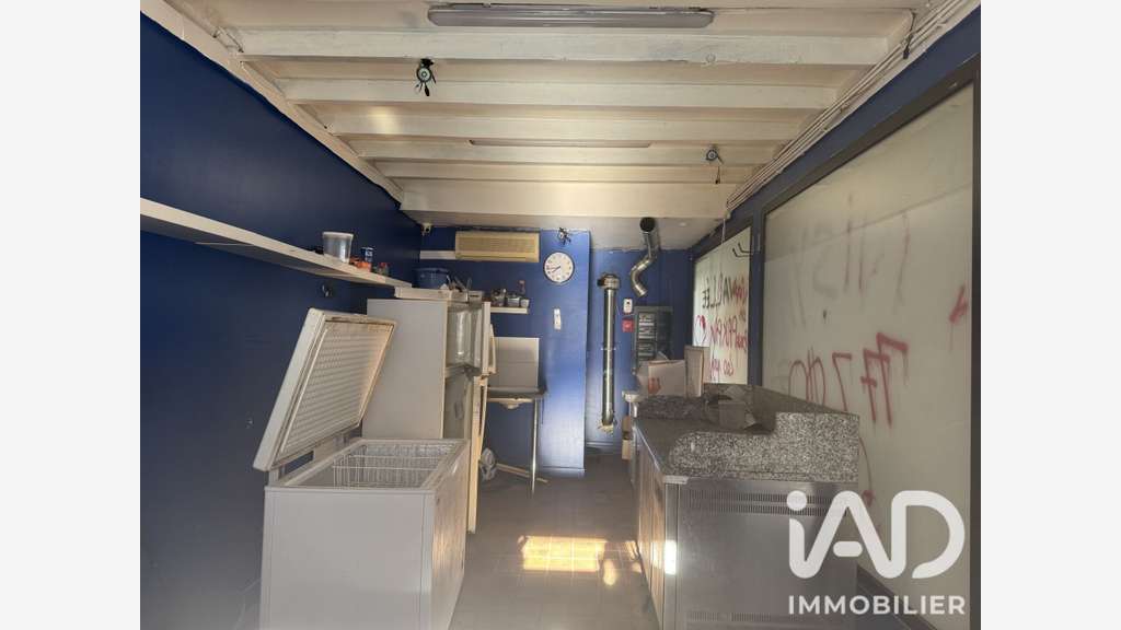 Vente local commercial 26M² à Vert-Saint-Denis