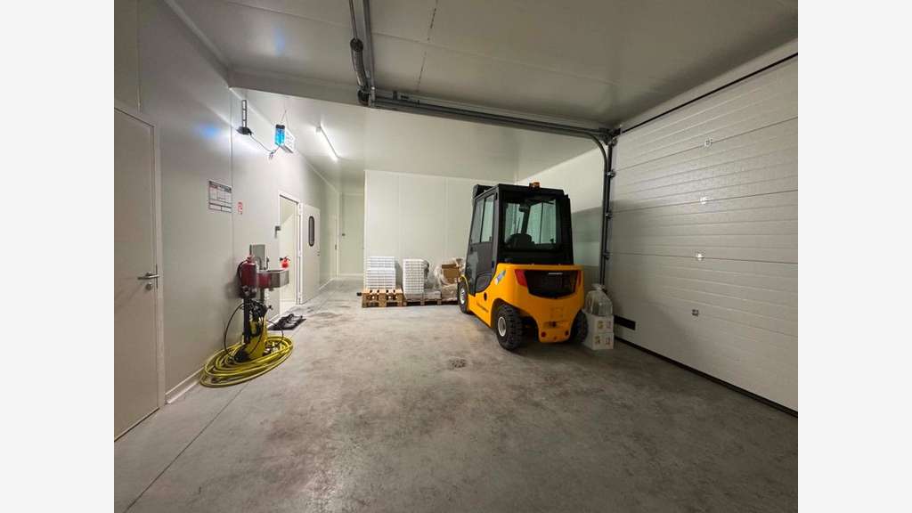 À vendre local 300m² ZAC du Boutariq à Veynes