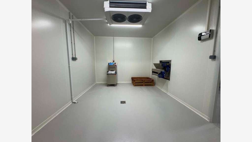 À vendre local 300m² ZAC du Boutariq à Veynes
