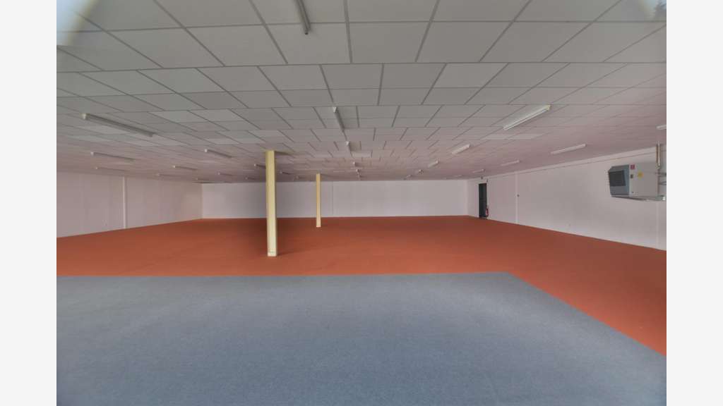 Vente bâtiment commercial de 450m² à Vézac