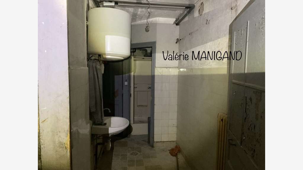 Locaux à vendre à Vichy