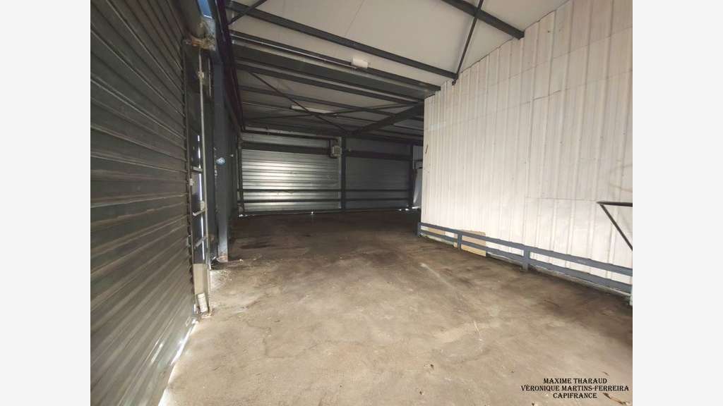 Local commercial 1481m² à vendre sur Vierzon