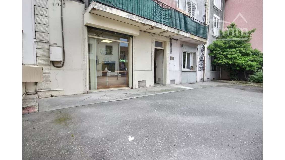 A VENDRE - MURS COMMERCIAUX VILLARD-BONNOT