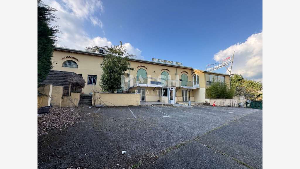 A vendre bureaux 250m² et 7 parkings à Villars
