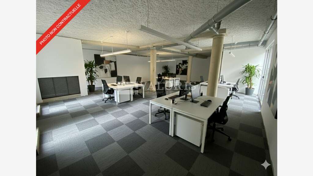AV local commercial 250m² à Villefranche-Sur-Saône