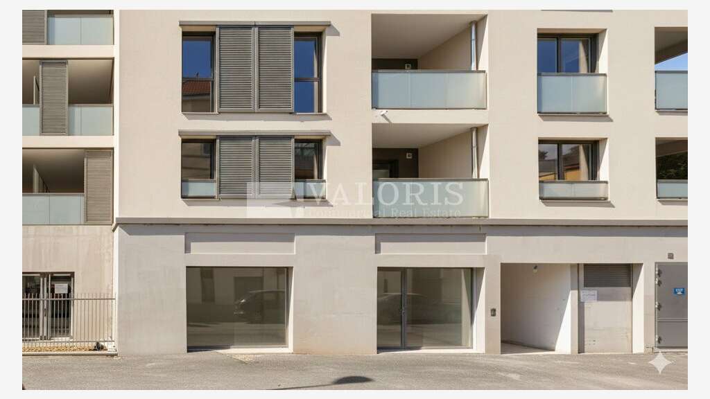 AV local commercial 250m² à Villefranche-Sur-Saône