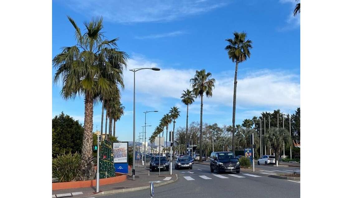 Local commercial 687m² à vendre Villeneuve-Loubet