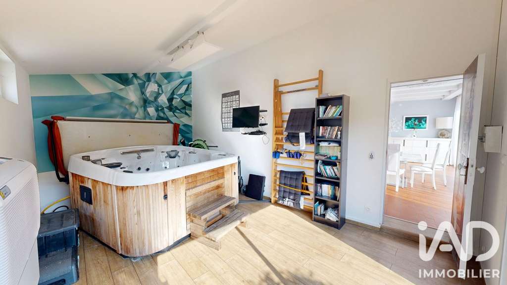 Vente bâtiment mixte de 380m² à Villenoy