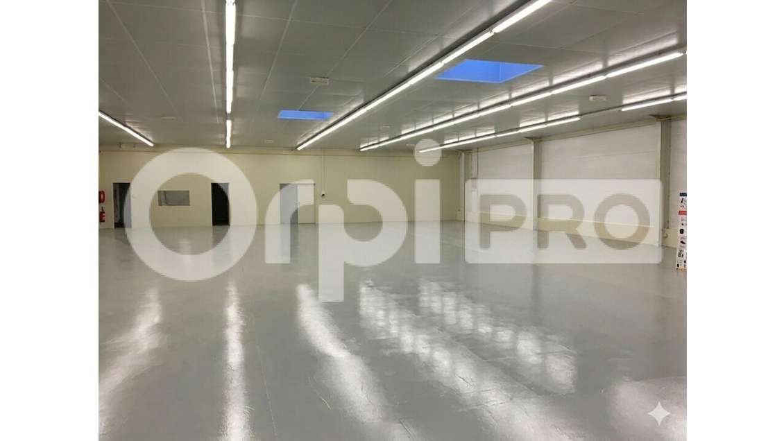 Vente local commercial 540m² ZAC Villers-Cotterêts