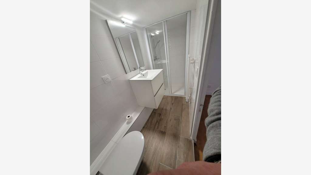 Local 25m² en excellent état à vendre Villeurbanne