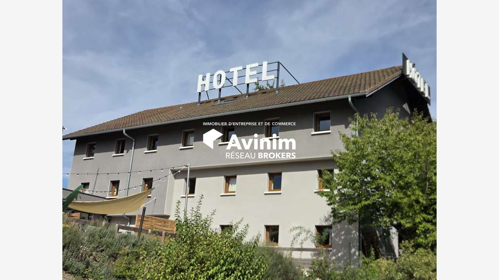 HÔTEL-RESTAURANT À VENDRE – MURS & FONDS DE COM