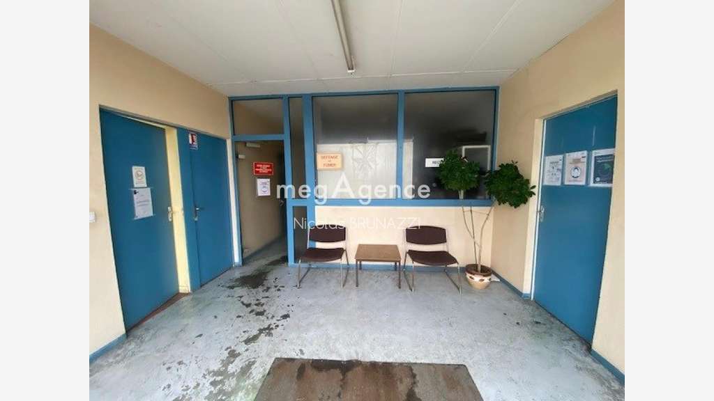 Bâtiment industriel 2112m² sur 6325m² à Vimoutiers