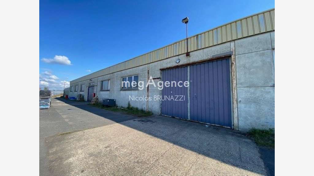 Bâtiment industriel 2112m² sur 6325m² à Vimoutiers
