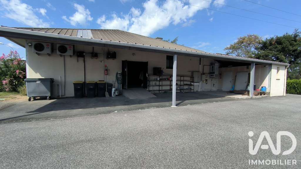 Cède local commercial 202m² à Viodos-Abense-de-Bas