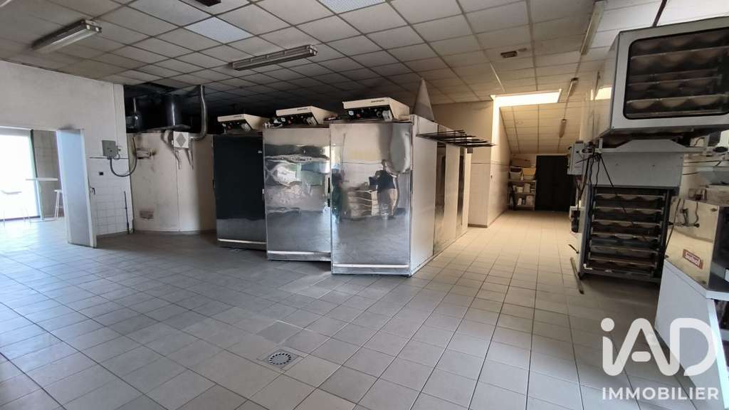 Cède local commercial 202m² à Viodos-Abense-de-Bas
