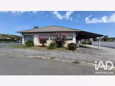 Cède local commercial 202m² à Viodos-Abense-de-Bas
