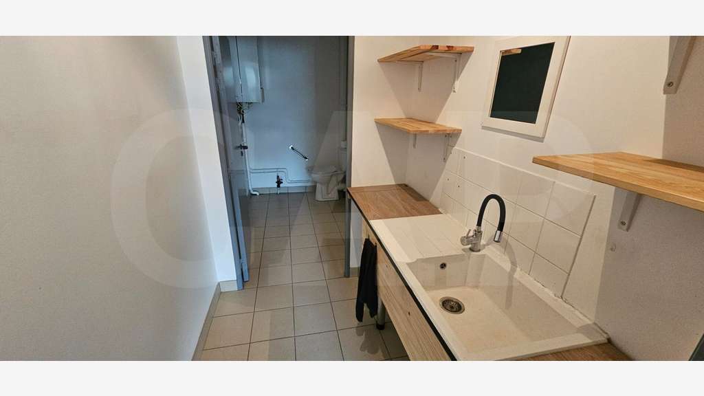 A vendre local commercial de 313m² en zc à Vitré