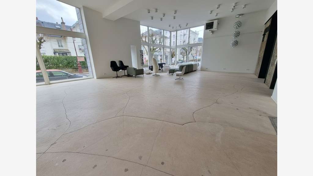 Local d'exception de 256m² à vendre à Vittel (88)