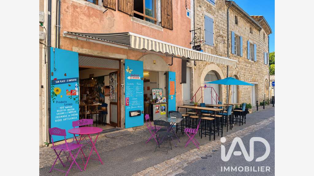 Local commercial à Vogüé