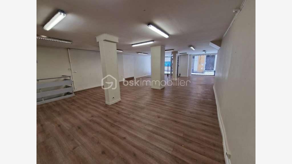 Vente murs commerciaux de 217m² à Voiron centre