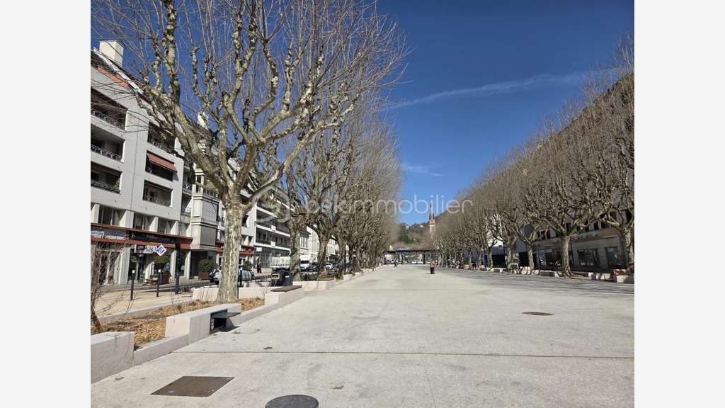 Vente local d'activité 85m² à Voiron hyper centre