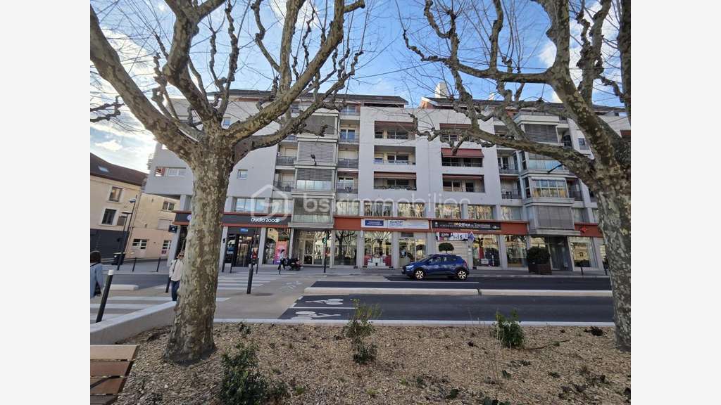Vente local d'activité 85m² à Voiron hyper centre