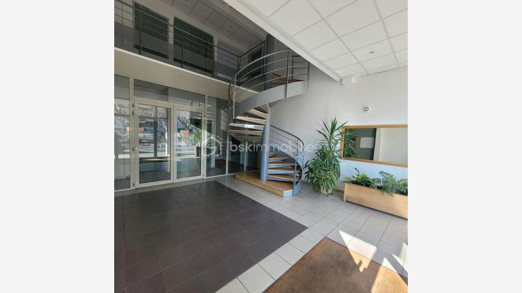 Vente local d'activité 85m² à Voiron hyper centre