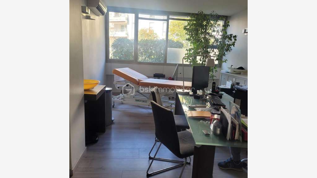 Vente local d'activité 85m² à Voiron hyper centre