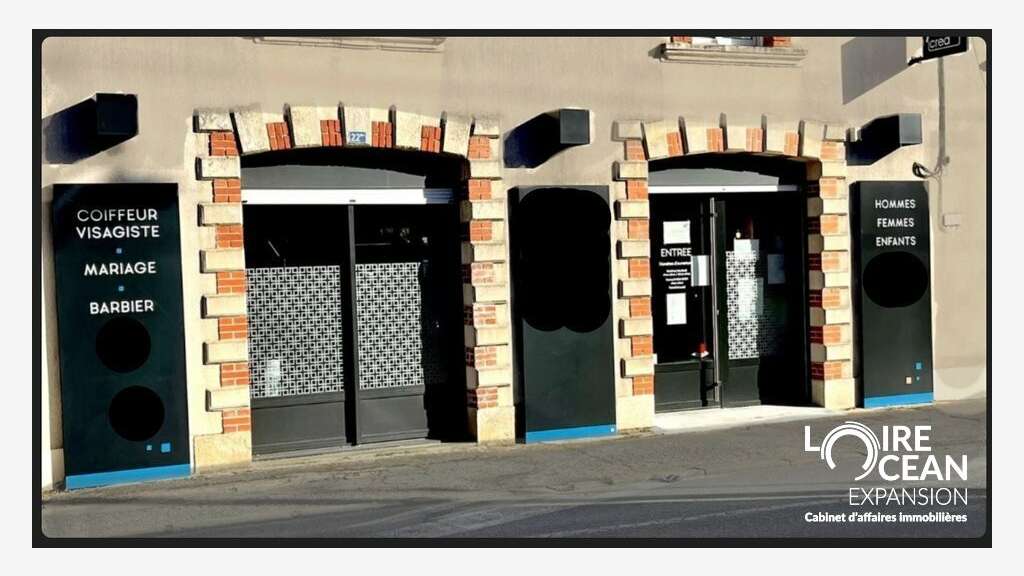 A vendre murs commerciaux 50m² centre-bourg de Vue