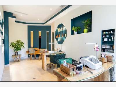 Vente local commercial 98m² à Cannes Montfleury 