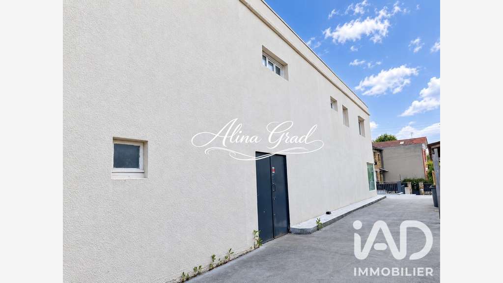DAB local commercial 165m² à Carrières-sur-Seine