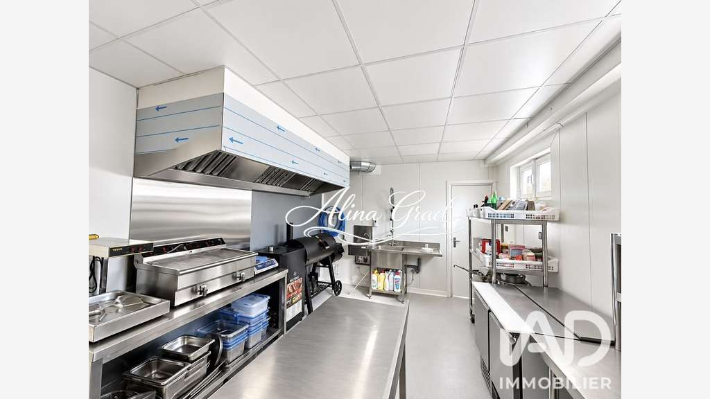 DAB local commercial 165m² à Carrières-sur-Seine