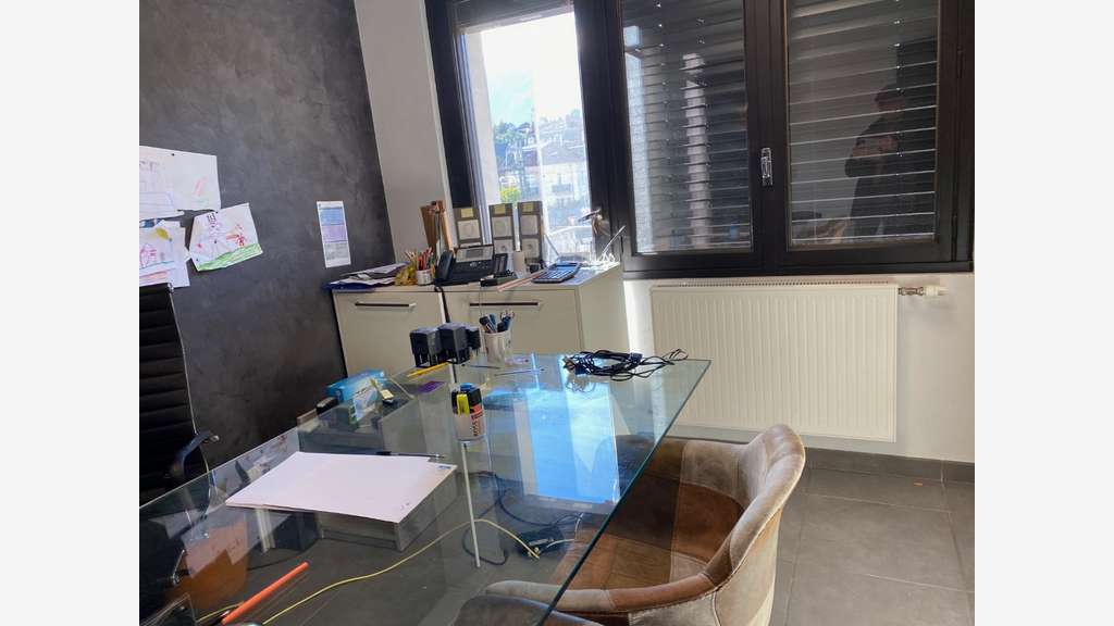 AV local commercial 124m² à Aix-les-Bains centre