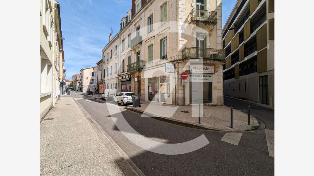 Vente local commercial 110m² à Valence centre