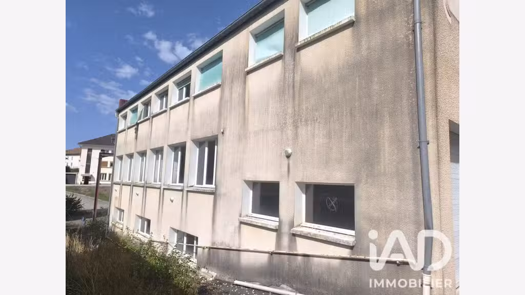 Vente local à fort potentiel 1350m² à Charquemont