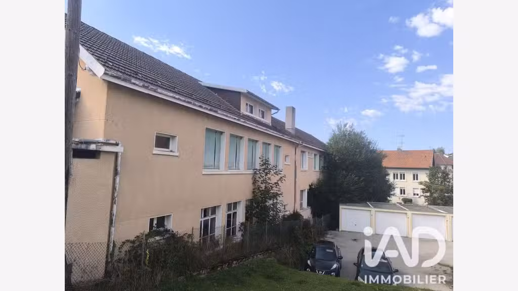Vente local à fort potentiel 1350m² à Charquemont